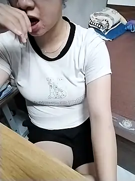 Girl_lovebaby webcam