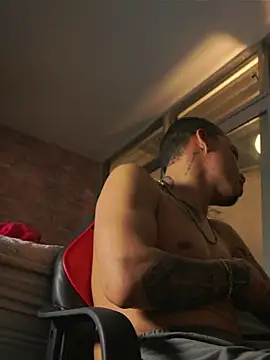 AlphaMasterXxx webcam