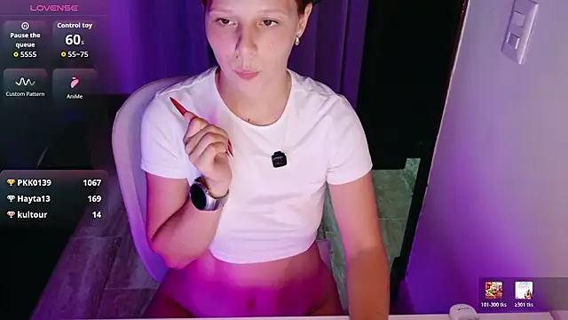 ViktoriaSilk webcam