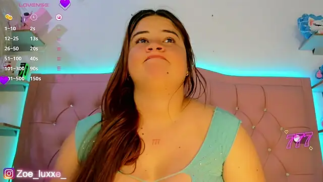 Zoe_Luxxe_ webcam