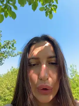 AleksandraRich live cam on StripChat