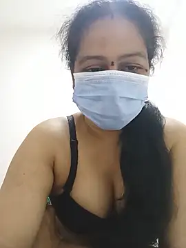 Chikki_20 live cam on StripChat