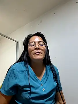 Dr_Edna_naughty live cam on StripChat