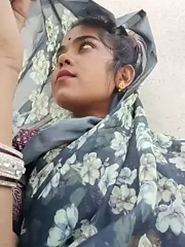 Soniya_Bhabi143 webcam