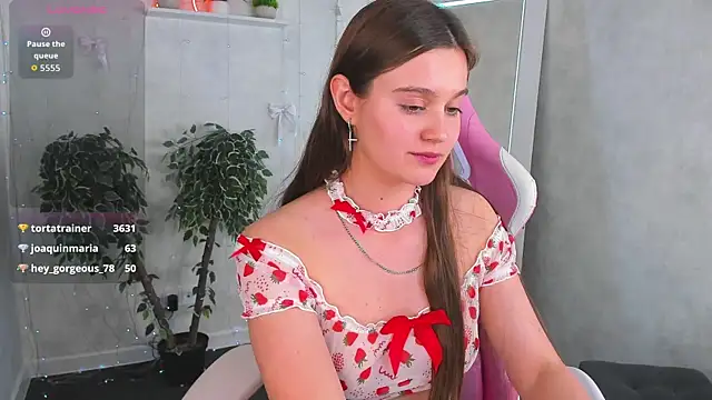 Renesmy_Black webcam