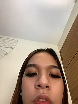 hugecock_cali webcam