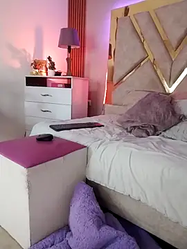 Tiffany_Valentiine webcam