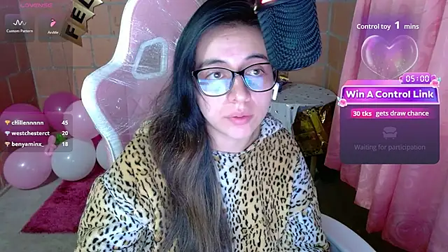 Maggie_Fox3 live cam on StripChat