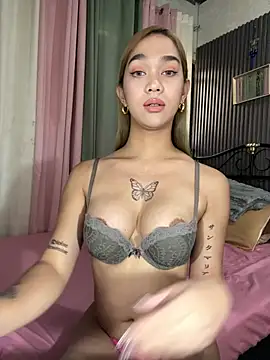 xElisParadisex live cam on StripChat