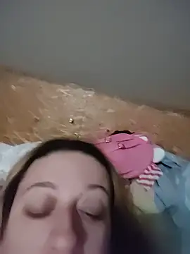 TheBunnyAndTheMaster webcam