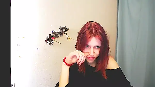 GuessMe___ webcam