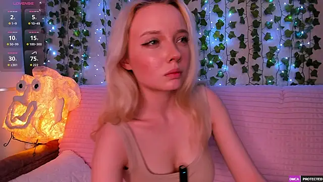 _CloudNine_ webcam