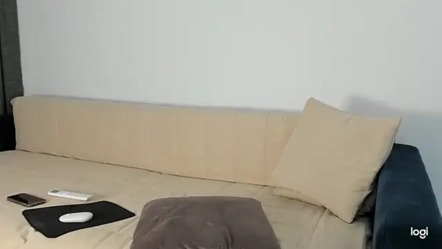 AmelinaLove webcam