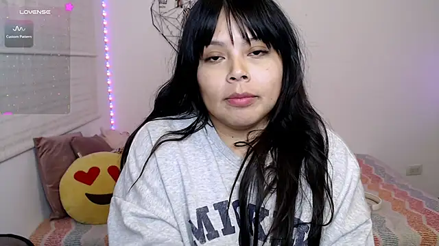 EllieMoonX webcam