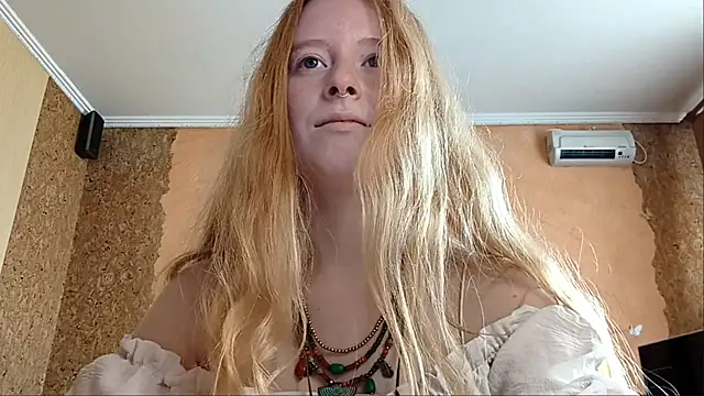 KateVibe_01 webcam