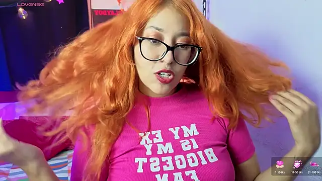 _Moon_Johnson live cam on StripChat