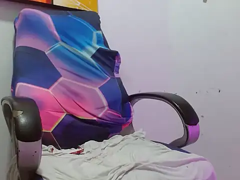 Estebanbigcock23 webcam