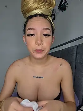 alaia_princess webcam
