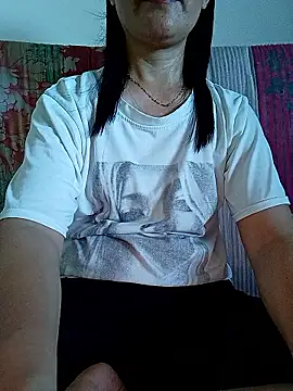 Doremon_95 live cam on StripChat
