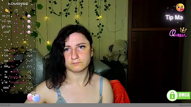 Muse_kitty_jenia live cam on StripChat