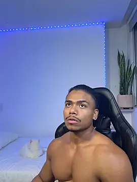 XavierColeman live cam on StripChat
