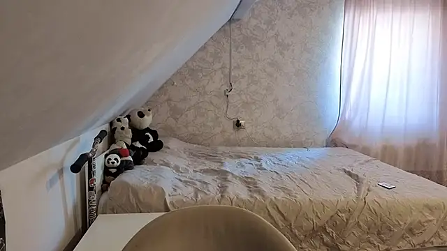 Blissmissataeses live cam on StripChat
