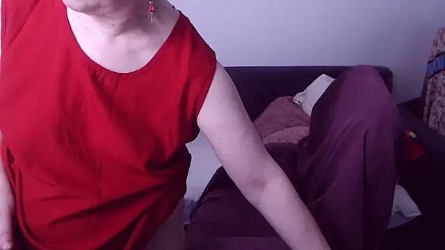 ChristaRose live cam on StripChat