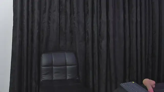 Piinksoul149 live cam on StripChat