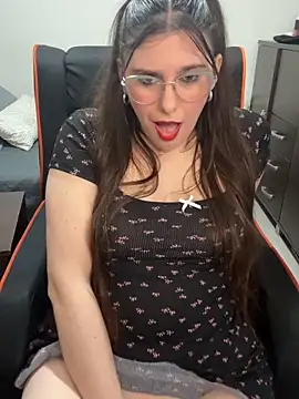 xxbbtaa live cam on StripChat