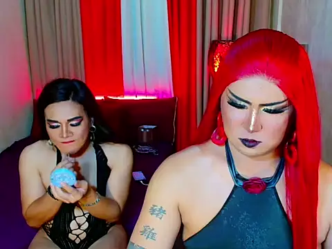 Wildest_Slave_Huntress webcam