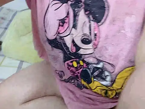 AngelwithEcup webcam
