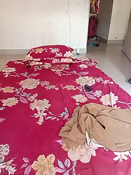 Divya3107 webcam