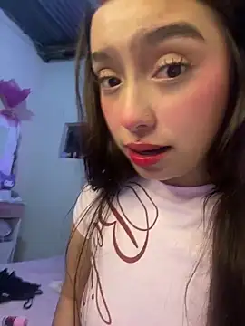 miakittyyy - Miakittyyy's free webcam - UK Sex Cams