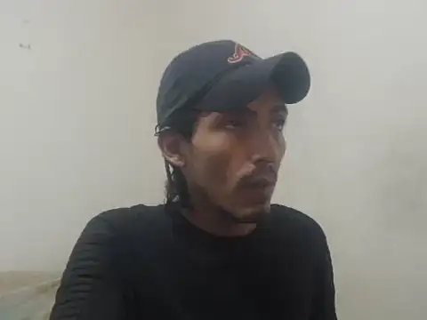 snackontime18 live cam on StripChat