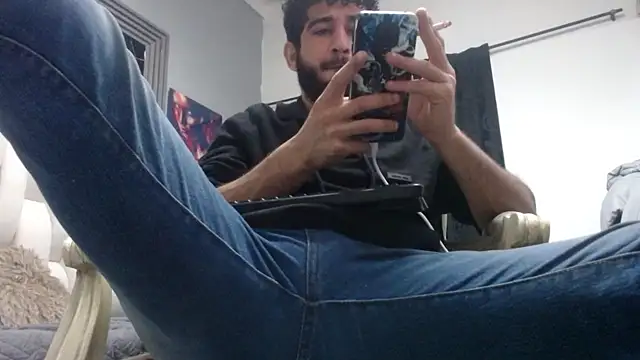 aaron_jones_1 live cam on StripChat