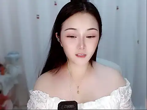 Amy-cnbaby live cam on StripChat