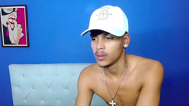 angel_foxc13 (M twink) - First shot
