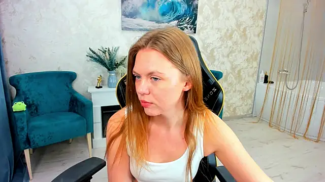 Strawberrye live cam on StripChat