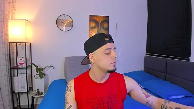 alejandro_calderon1 live cam on StripChat