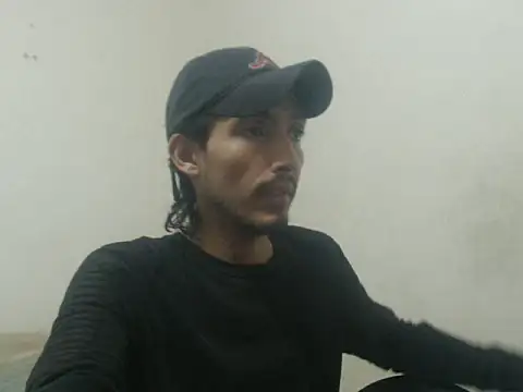 snackontime18 webcam stripchat model stream image