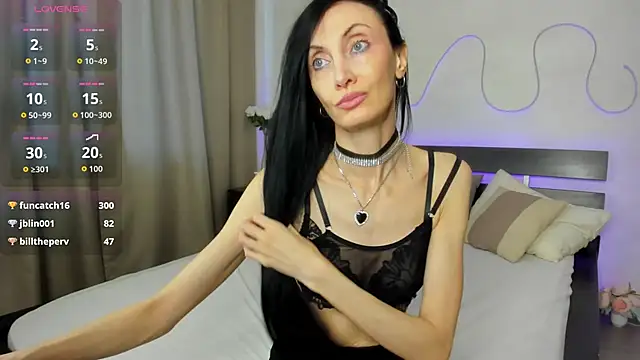 Avrora_Mars live cam on StripChat