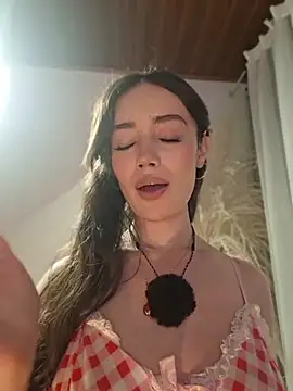 Kate_Amaretto_ live cam on StripChat
