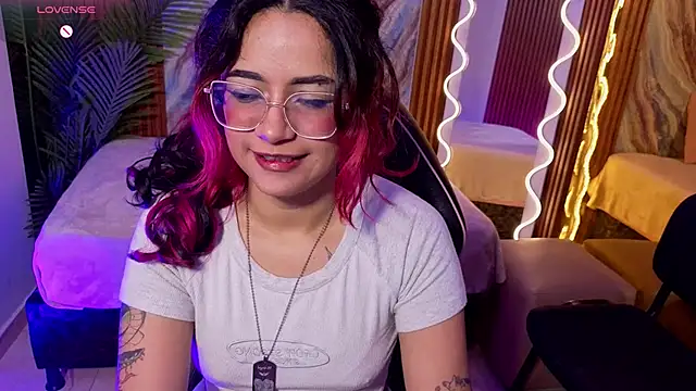 kristen_tay live cam on StripChat