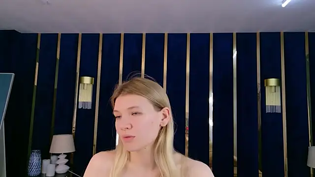 Vivien_Hans live cam on StripChat