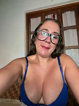 _Sashaa live cam on StripChat