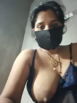 Sexy_khushi19 live cam on StripChat