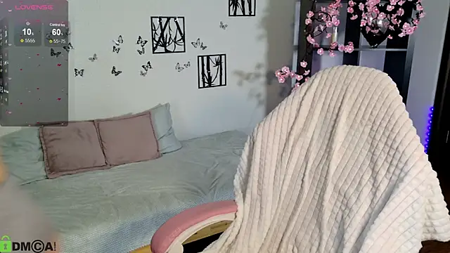Sugar_Kitten12 live cam on StripChat