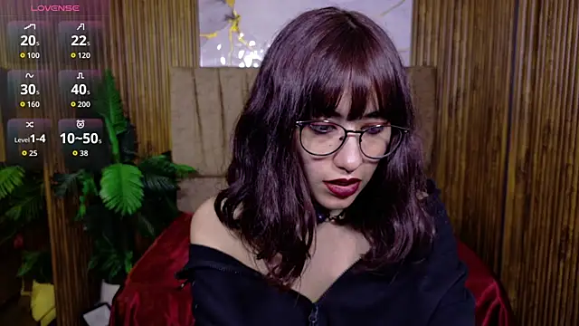 Kairy_tay live cam on StripChat