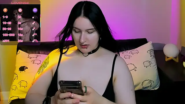 Ame_xCore live cam on StripChat