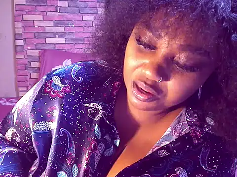BustySavita live cam on StripChat